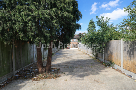 3 bedroom terraced house to rent - Photo 5