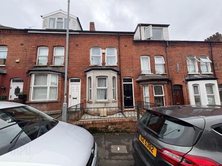 100 Dunluce Avenue, Belfast, BT9 7AZ - Photo 3