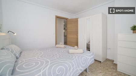 valencia, Valencian Community 46011 - Photo 2
