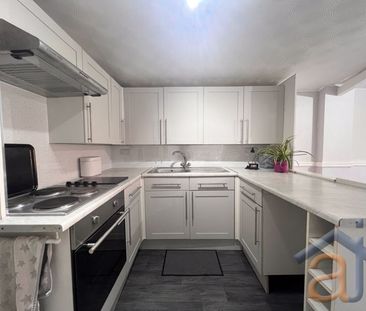 To Let – Manor Road, Southport – Churchtown Village Location - Photo 1
