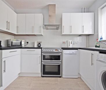 2 bedroom terraced house to rent - Photo 4