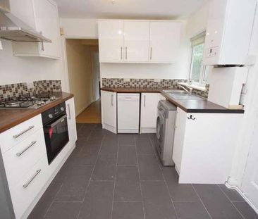 Ballards Lane, North Finchley, N12 - Photo 4