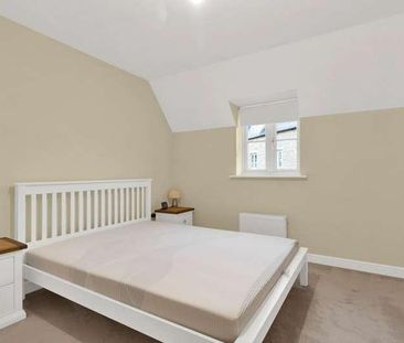 Beecham Close, Cirencester, Gloucestershire, GL7 - Photo 2