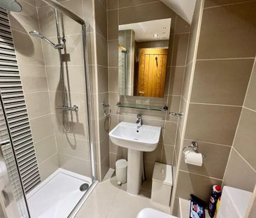 3 bedroom semi-detached house to rent - Photo 2