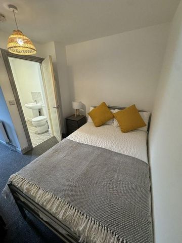 2 bedroom house share to rent - Photo 2