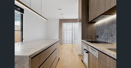 The Epitome of High End Quality and Luxury - Photo 4