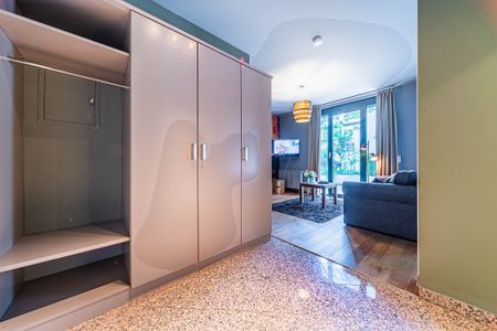 City-Residence: Großzügige 2-Zimmer-Wohnung in einem Apartmenthaus am Merianplatz - Photo 2