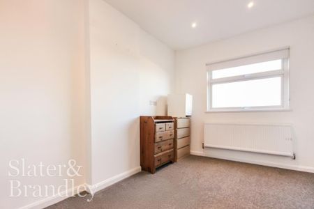 3 bedroom terraced house to rent - Photo 5