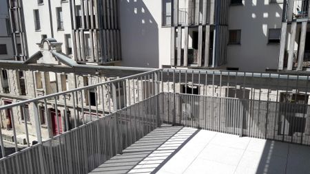 location Appartement T3 DE 58.5m² À BORDEAUX - Photo 3