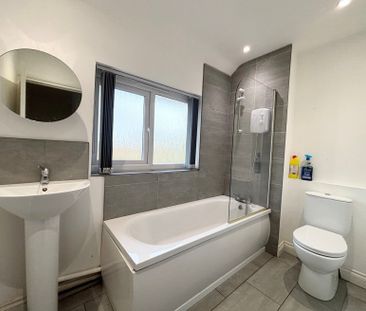 3 bedroom terraced house to rent - Photo 6