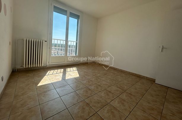 Appartement T3 - Miramas, - Photo 1