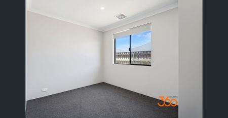 Stylish Family Home! - Photo 4