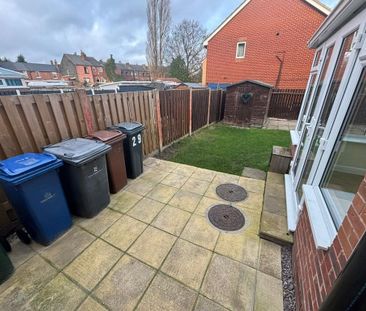 2 bedroom semi-detached house to rent - Photo 6