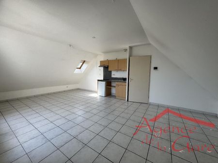 Location Appartement 1 pièce 36m² SEZANNE 51120 - Photo 3