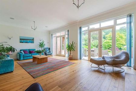 The Maples, Lisvane Road, Lisvane, Cardiff, CF14 - Photo 4