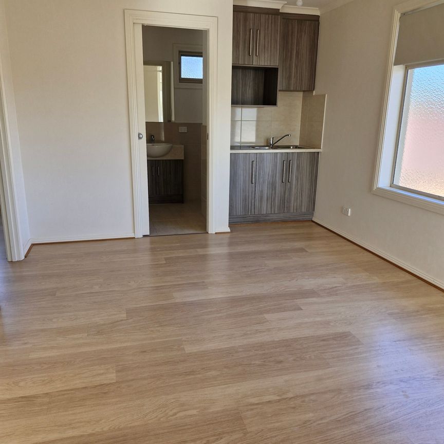 Linden Park - Photo 1