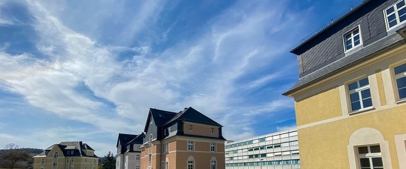 Großzügige, komplett sanierte 5-Raum-Wohnung mit zwei Bädern in Gornsdorf!! - Foto 1