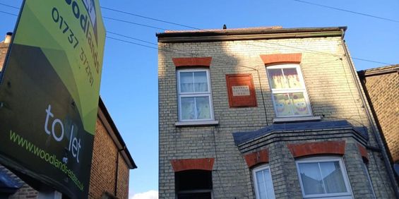 House share to rent - Photo 3