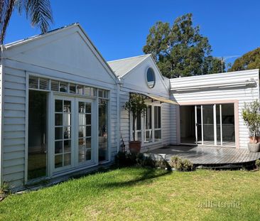 15 Clough Street, Williamstown - Photo 3