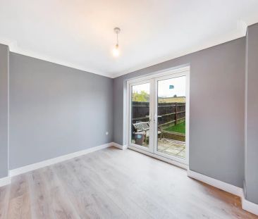 4 bed detached house to rent in The Spinney, High Wycombe, Buckinghamshire, HP11 1QE - Photo 1