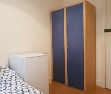 Room in a Shared House, Anson Road, NW2 - Photo 2