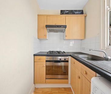 Studio to rent - Photo 2