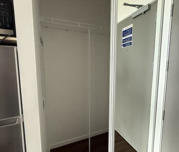 Modern Studio Apartment in Ellerslie - Photo 6