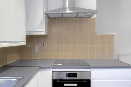 2 bedroom terraced house to rent - Photo 5