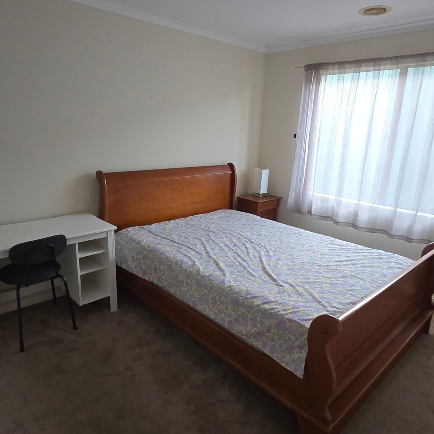 Melton South - Photo 2