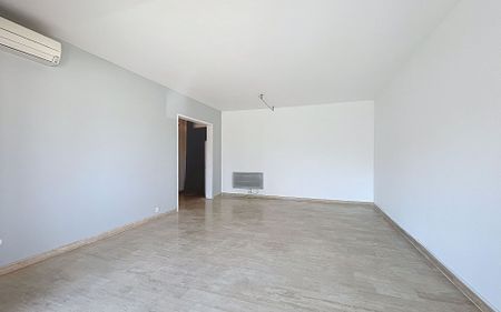 Appartement à louer 2 pièces • 50 m2 Saint-Raphaël - Photo 2