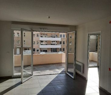T3 AVEC BALCON + PARKING - Photo 4