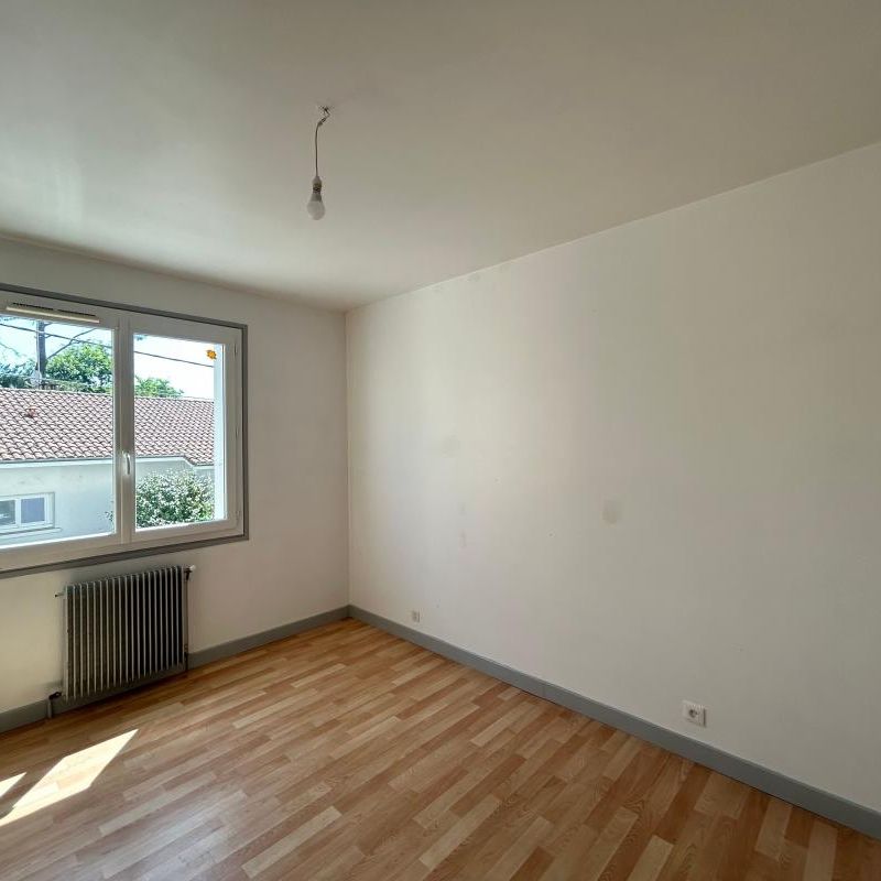 Location Appartement 3 pièces 67m² AIRE SUR L ADOUR 40800 - Photo 1