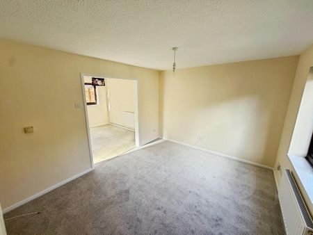 2 bedroom semi-detached house to rent - Photo 2