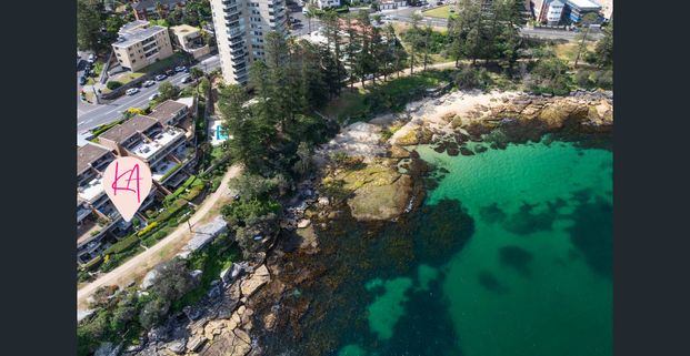 Vista Del Mare – Harbourside Townhouse with Panoramic Views - Photo 1