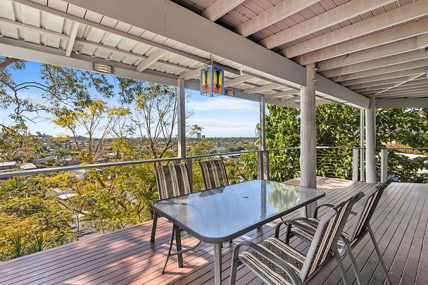 9 Radiata Court, Elanora, Elanora. - Photo 1