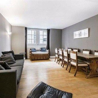 3 bedroom flat to rent - Photo 1