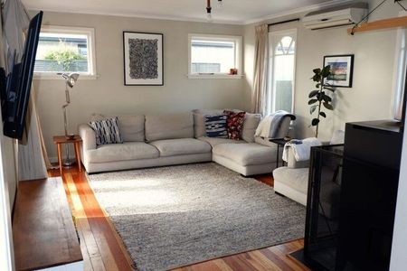 Lovely 3 bedroom family home! - Photo 3