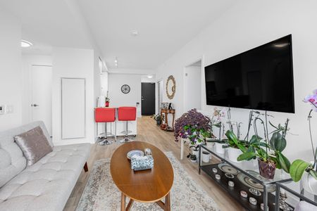 For Lease - 7 Golden Lion Heights Unit# N3103, Toronto, Ontario - Photo 2