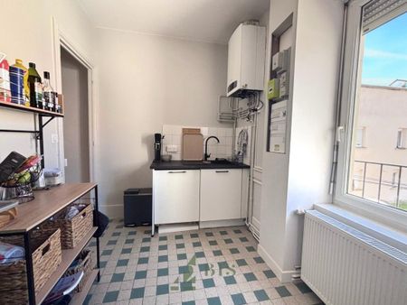 Location Appartement 3 pièces 54m² ROANNE 42300 - Photo 5