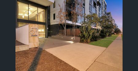 Beautiful 2 Bedroom Apartment! - Photo 4