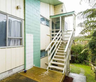 Charming 2BR Home in Normandale! - Photo 4