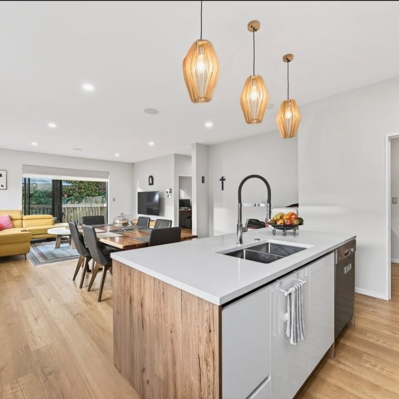 Pakuranga, House and Self-contained flat - Photo 1