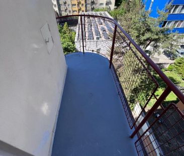 Pronájem bytu 2+kk 33 m2 - Fotografie 6