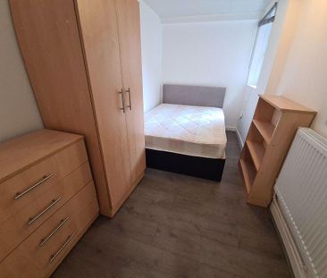 3 bedroom house to rent - Photo 2