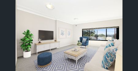 LIGHT BRIGHT & SPACIOUS 3 BEROOM UNIT IN CENTRAL LOCATION - Photo 2