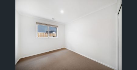 Modern Comfort in a Family-Friendly Setting - Photo 5