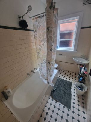 Paddington - Photo 1