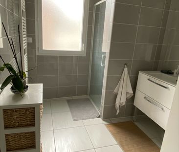 Appartement - 2 pièces - CHAMALIERES (Banque de France) - Photo 4