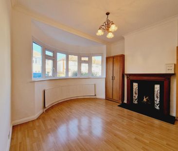 3 bedroom semi-detached house to rent - Photo 5