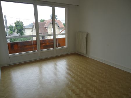 Location Appartement 4 pièces 93m² NEVERS 58000 - Photo 3